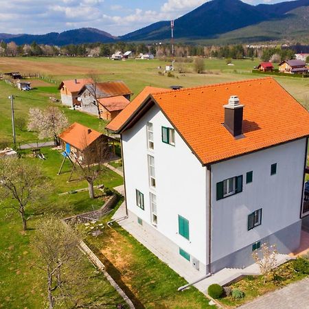 Apartments And Room Robert Korenica Zewnętrze zdjęcie