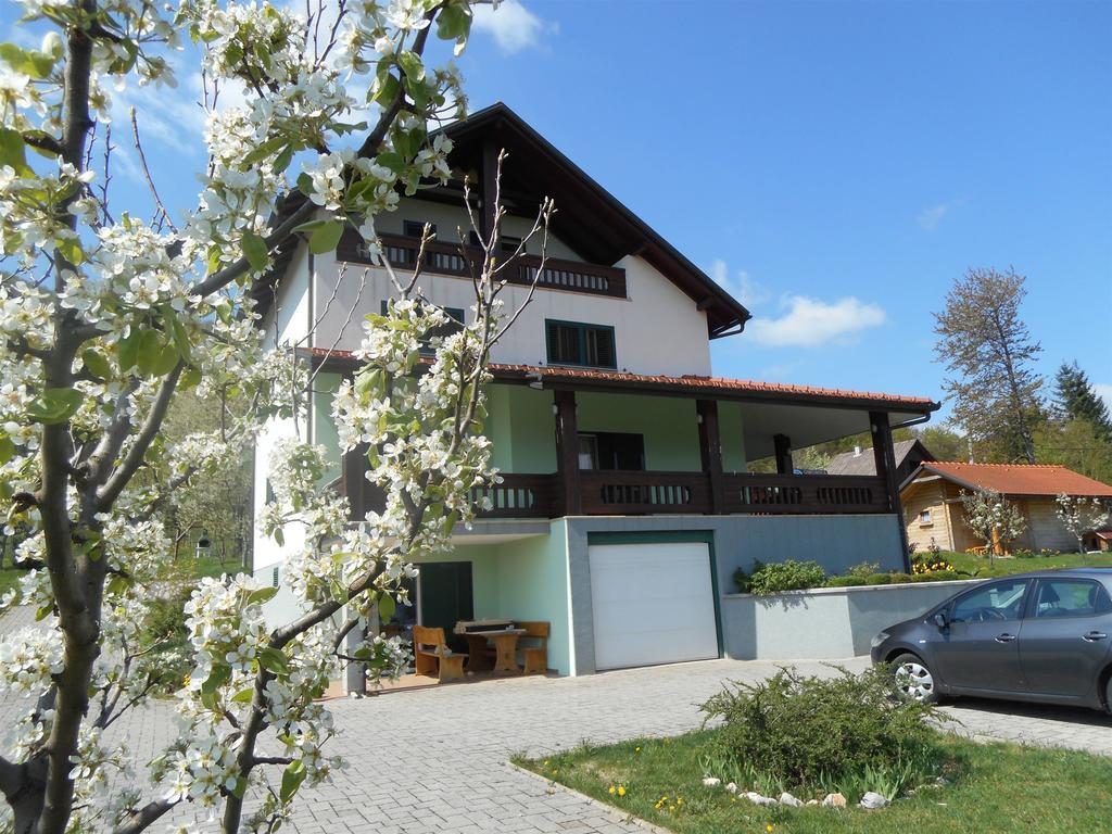 Apartments And Room Robert Korenica Zewnętrze zdjęcie