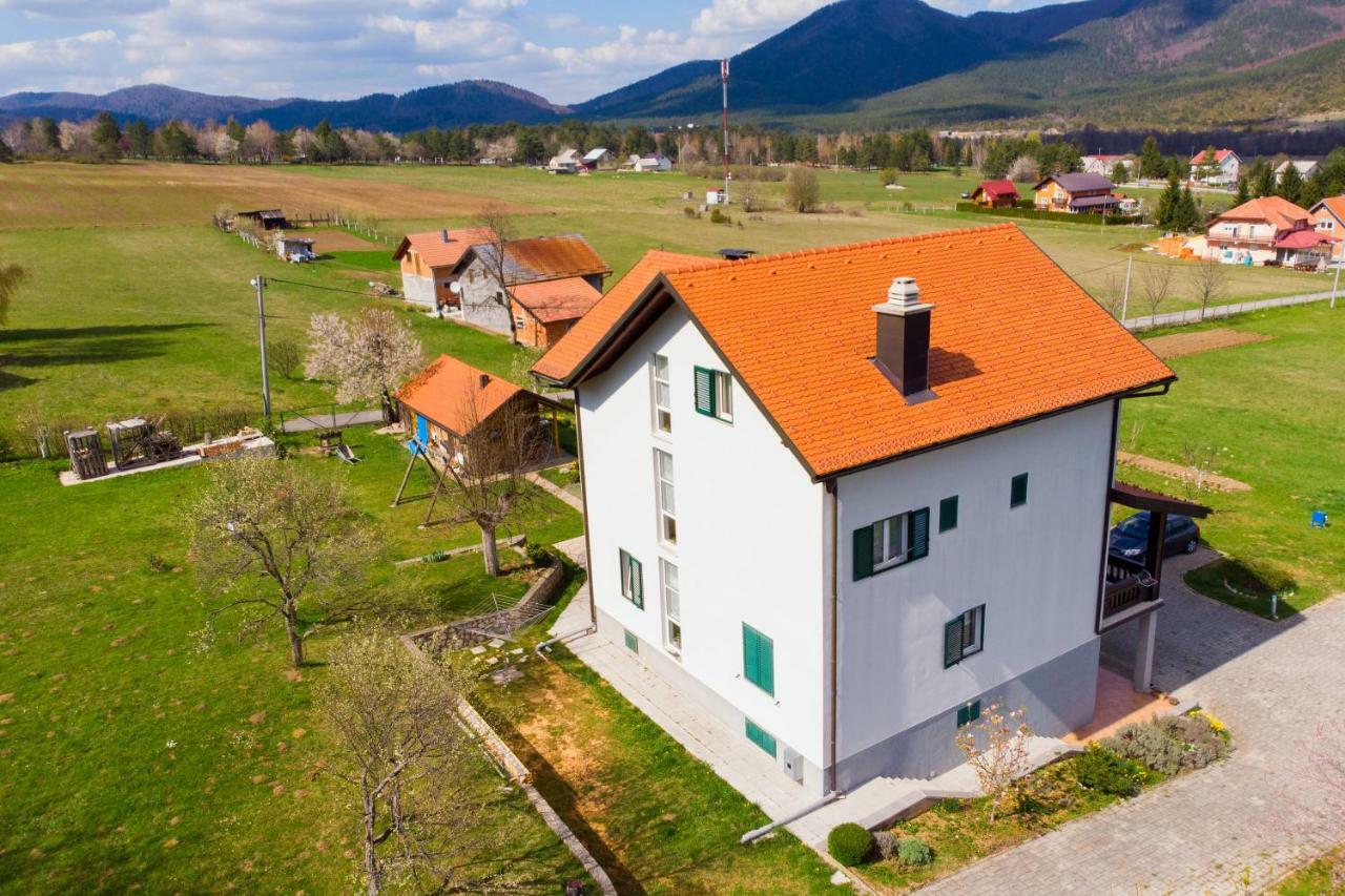 Apartments And Room Robert Korenica Zewnętrze zdjęcie