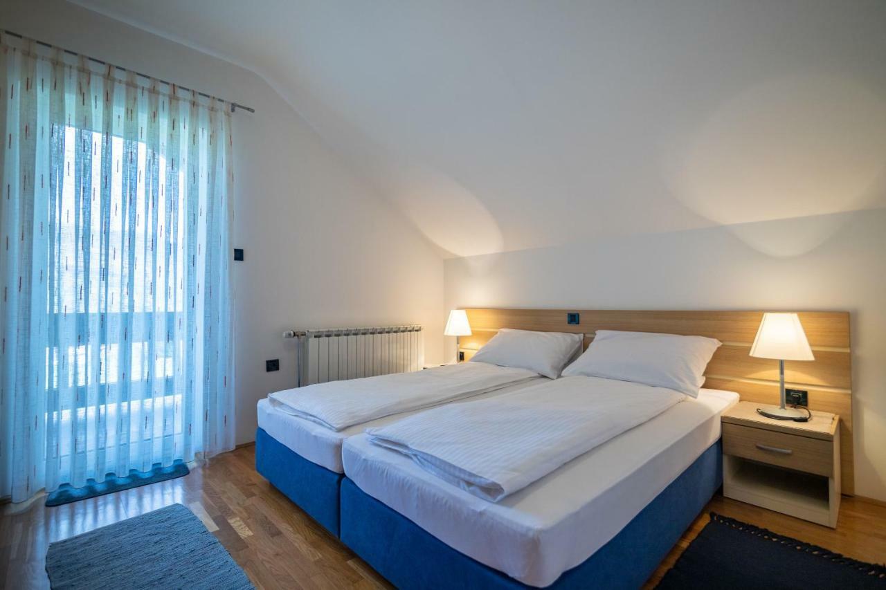 Apartments And Room Robert Korenica Zewnętrze zdjęcie
