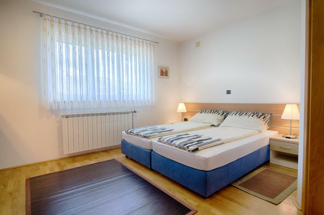 Apartments And Room Robert Korenica Zewnętrze zdjęcie